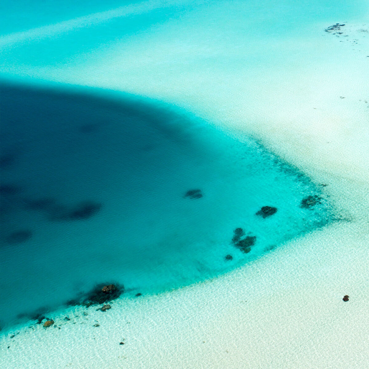 private yacht in maldives